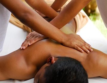 four hands massage at lavender spa in dubai