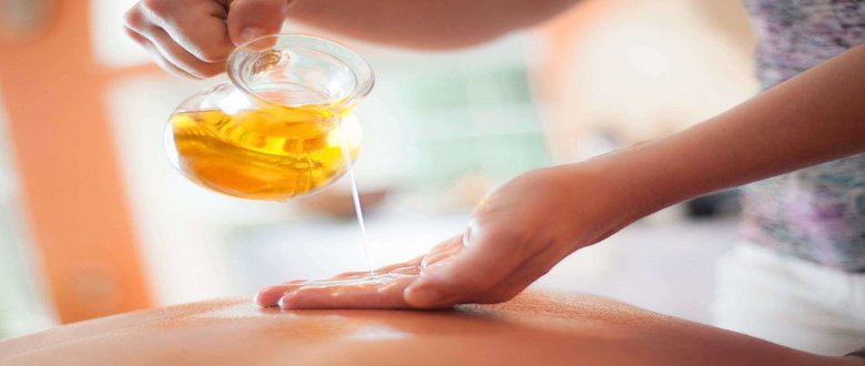 Hot Oil Massage Service At Lavender Spa al barsha - Dubai